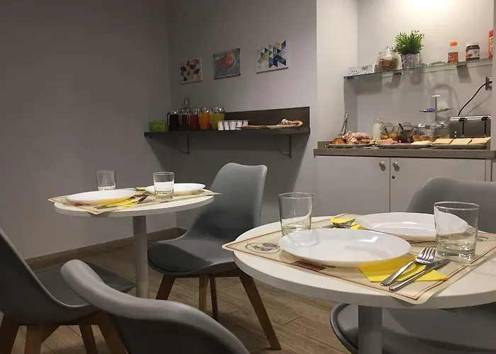 Pianeta 127 Oda ve Kahvaltı 2*
